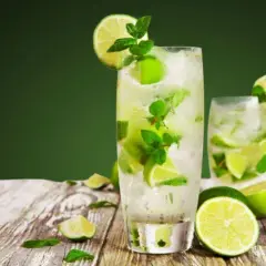 Popularne drinki: Przepisy na 6 klasycznych koktajli