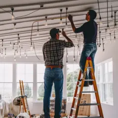 Jaka jest cena montażu lampy sufitowej?
