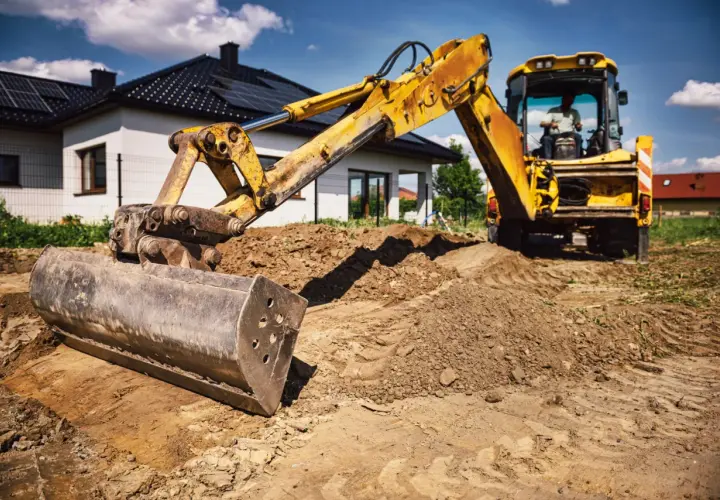 Remont w 2026: Zgłoszenie czy pozwolenie? Uniknij samowoli!