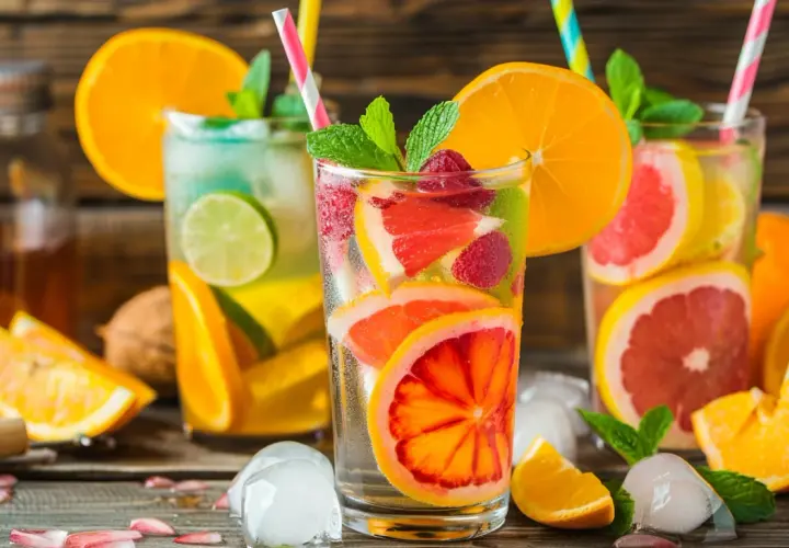 Proste drinki: Łatwe przepisy na koktajle domowe