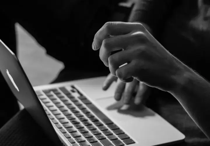 W jaki sposób zrozumieć i analizować warunki promocji różnych stron internetowych