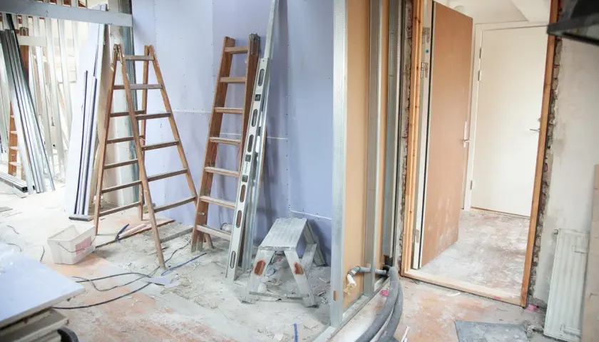 Jak obliczyć tynki wewnętrzne bez błędów i zaoszczędzić na materiałach